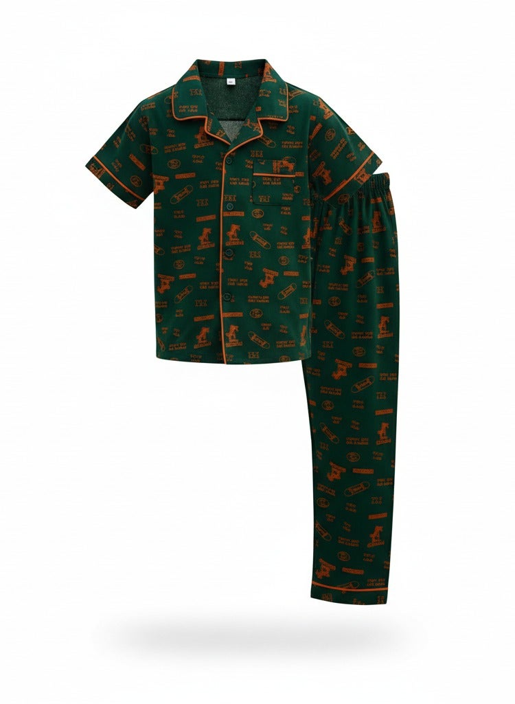 جوانا طقم بيجاما للأولاد بطبعة "يس ميك يور أون رولز"، قميص بأزرار وبنطال، باللون الأخضر - Image 1