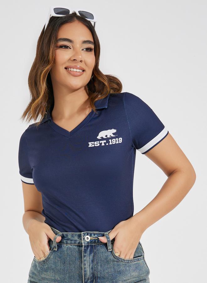 Styli Fitted Slogan Print Short Sleeve Polo T-Shirt - Image 2