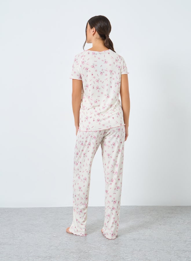 Styli Floral Rib Lettuce Hem T-Shirt and Pyjama Set - Image 5