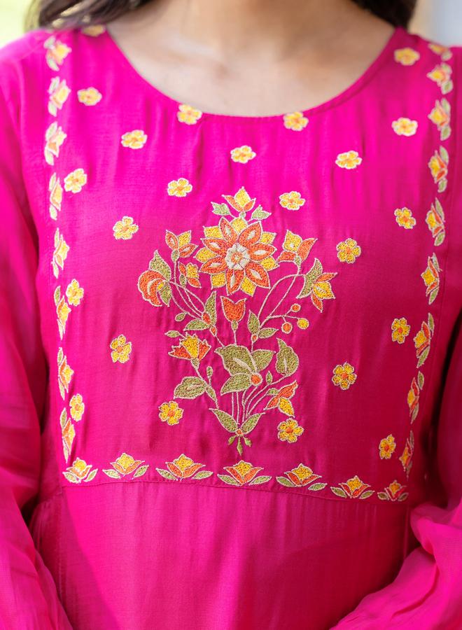 KASYA Pink Viscose Embroidered Tunic and Pants Co-Ords - Image 5