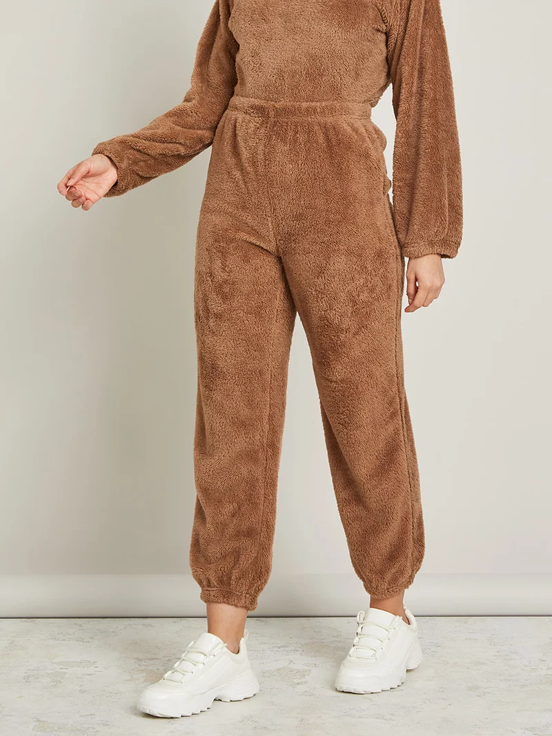 Styli Long Sleeves Faux Fur Crop Sweatshirt and Jogger Co-Ord Set