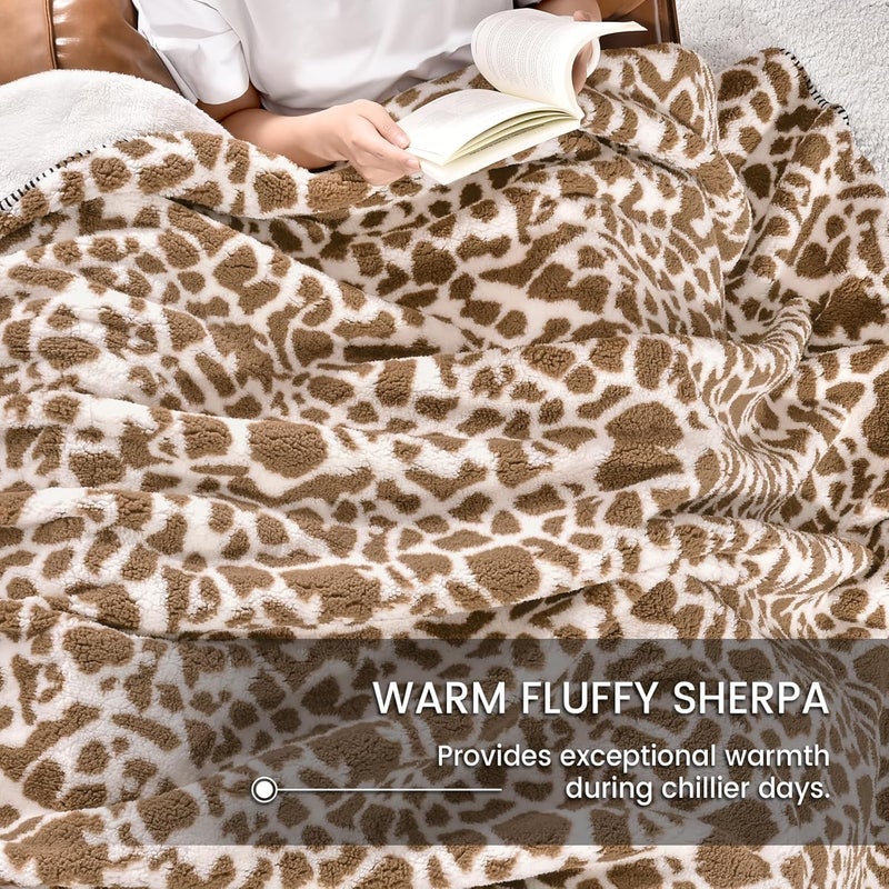 PHF Giraffe Print Sherpa Fleece Blanket Twin Size (152cm x 203 cm) for Teens Kids, Reversible Thick and Warm Blanket for Winter, Ultra Soft Fuzzy Animal Pattern Bedding for Bed Sofa Couch Travel - Image 5