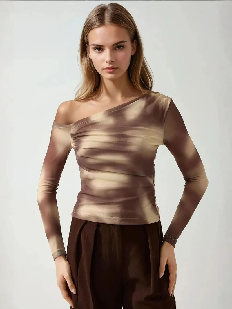 هيكاب بلوزة تول بياقة غير متماثلة