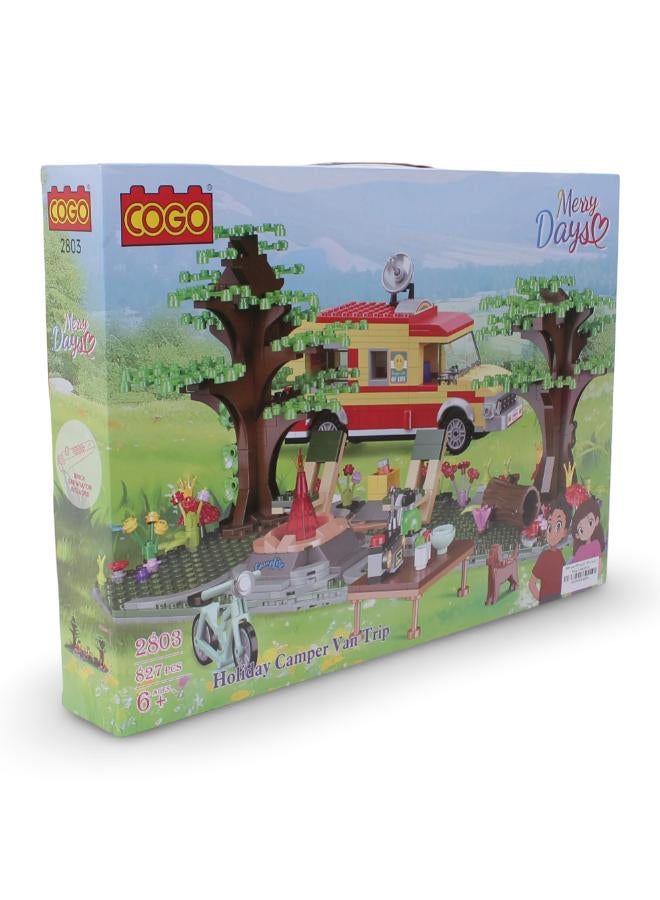 Cogo Holiday Camper Van Building Blocks Set – 827 Pieces - Image 1