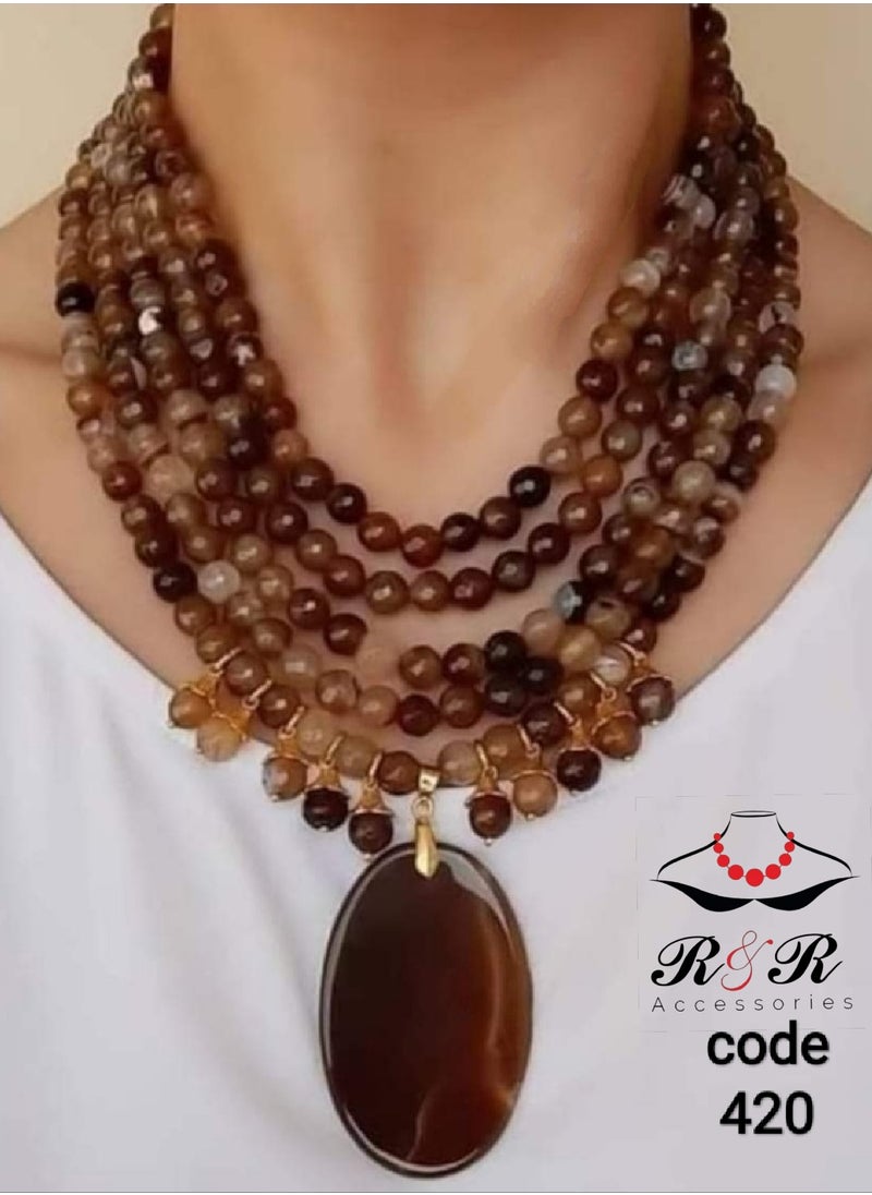 Women's multi-stage necklace made of natural agate in maximum shades - pzsku/ZC42CAFE018B8AF33150AZ/45/_/1724649667/865d3382-5964-4598-abb0-6d939b1e594c