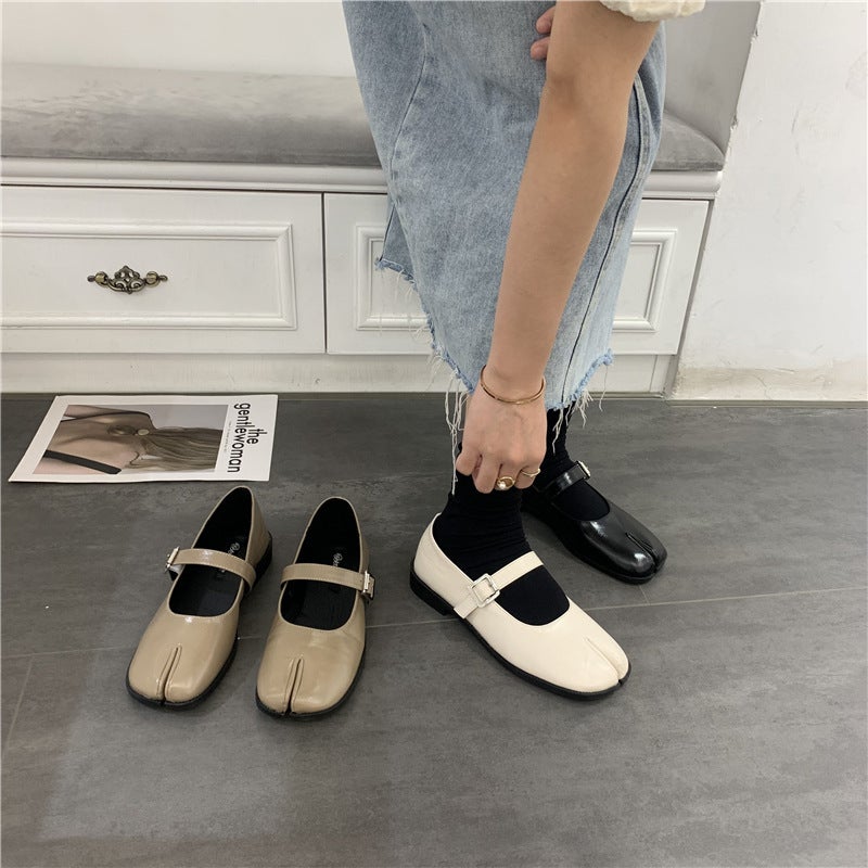 South Korea'S Chic Matching King Fried Toe Mary Jane Shoes 2021 Autumn New Retro Shallow Mouth Thin Flat Shoes - Image 3