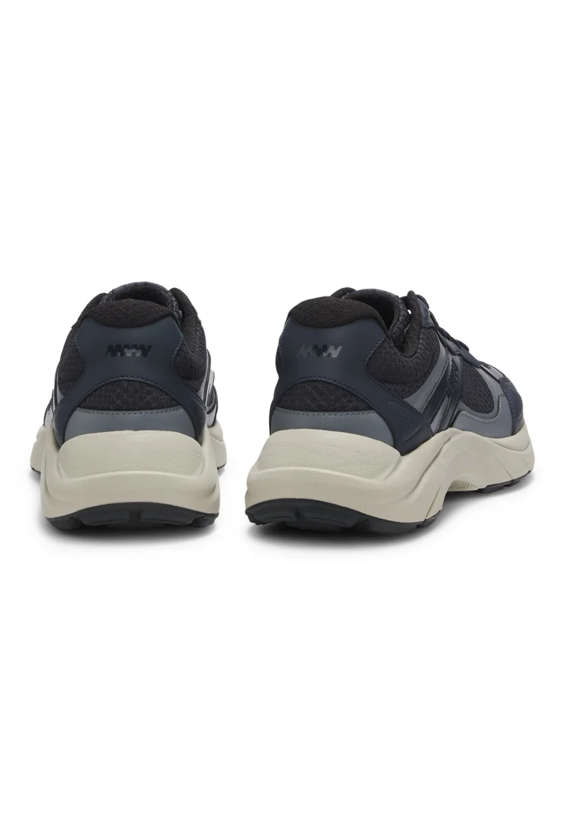 HUGO Trainers with faux leather and mesh