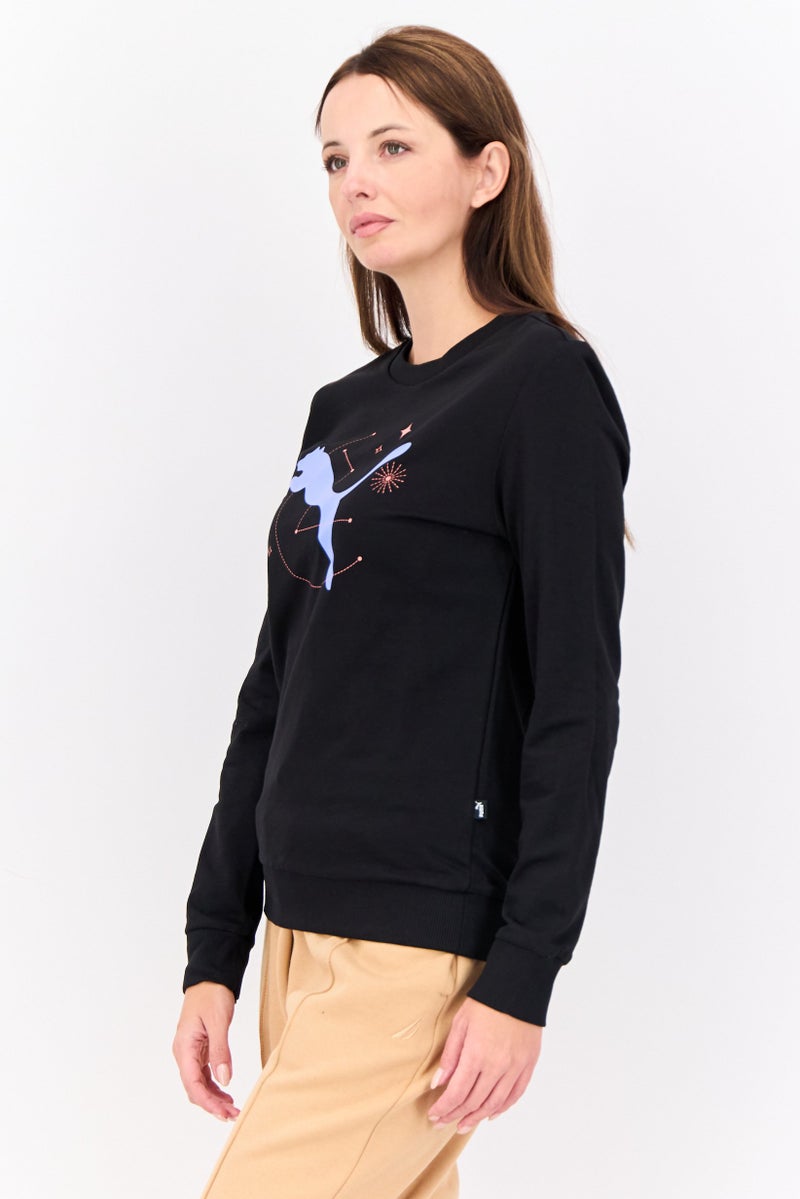 PUMA سويت شيرت رياضي نسائي بأكمام طويلة مناسب في الهواء الطلق، أسود - Image 2