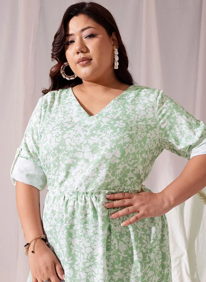 STREET 9 فستان ماكسي أخضر بطبقات وطبعة شاملة من ستريت  بلس