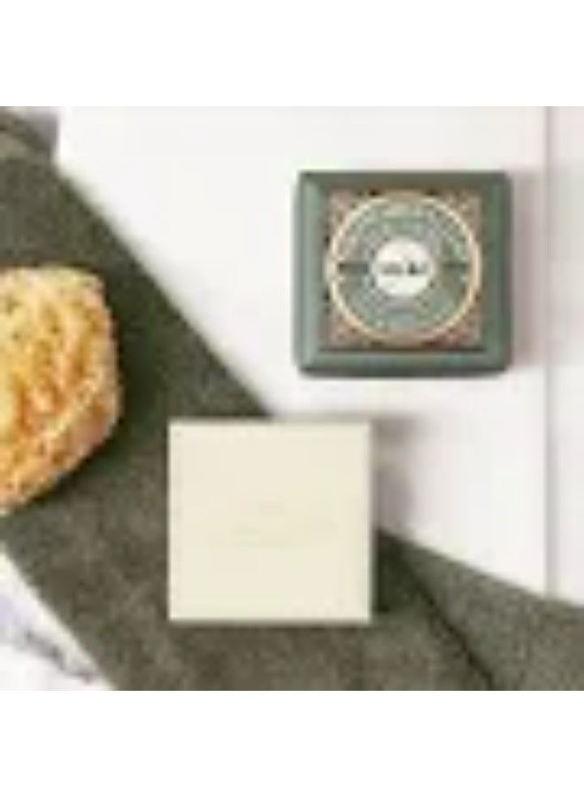 Castelbel Gentlemen's Club Oud & Bergamot Soap Bar 150g - Image 3