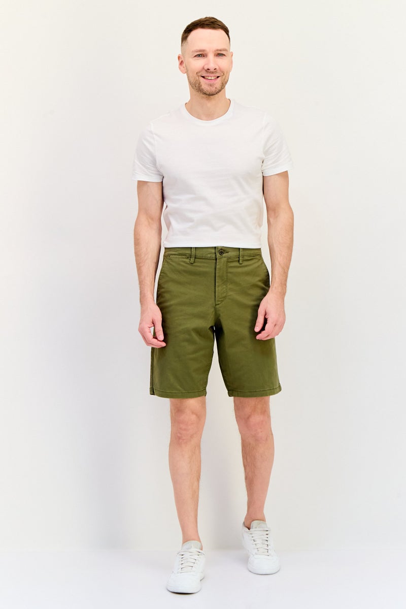GAP Men 10 Inseam Chino Shorts, Olive - Image 3