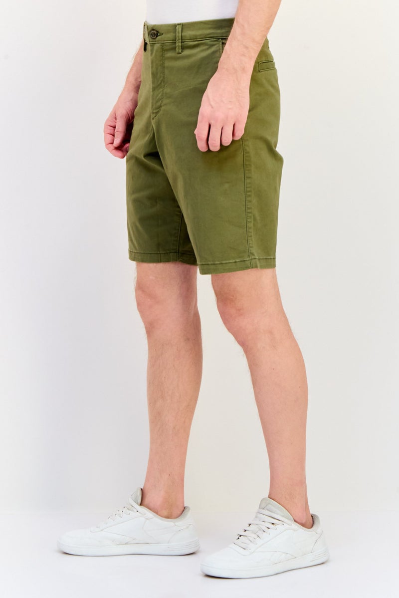 GAP Men 10 Inseam Chino Shorts, Olive - Image 4