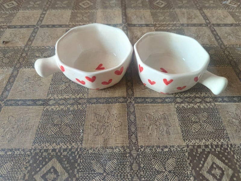 MALAIKAH Ceramic Red Heart Handpainted Hexagone Shape Chutney Bowls for Serving Dip Bowls (80 ML, Dishwasher Safe) Ketchup Bowl | Sauce Bowl | Chutney Bowl |for Kitchen Dining Table Bowl Set of 2 - Image 1
