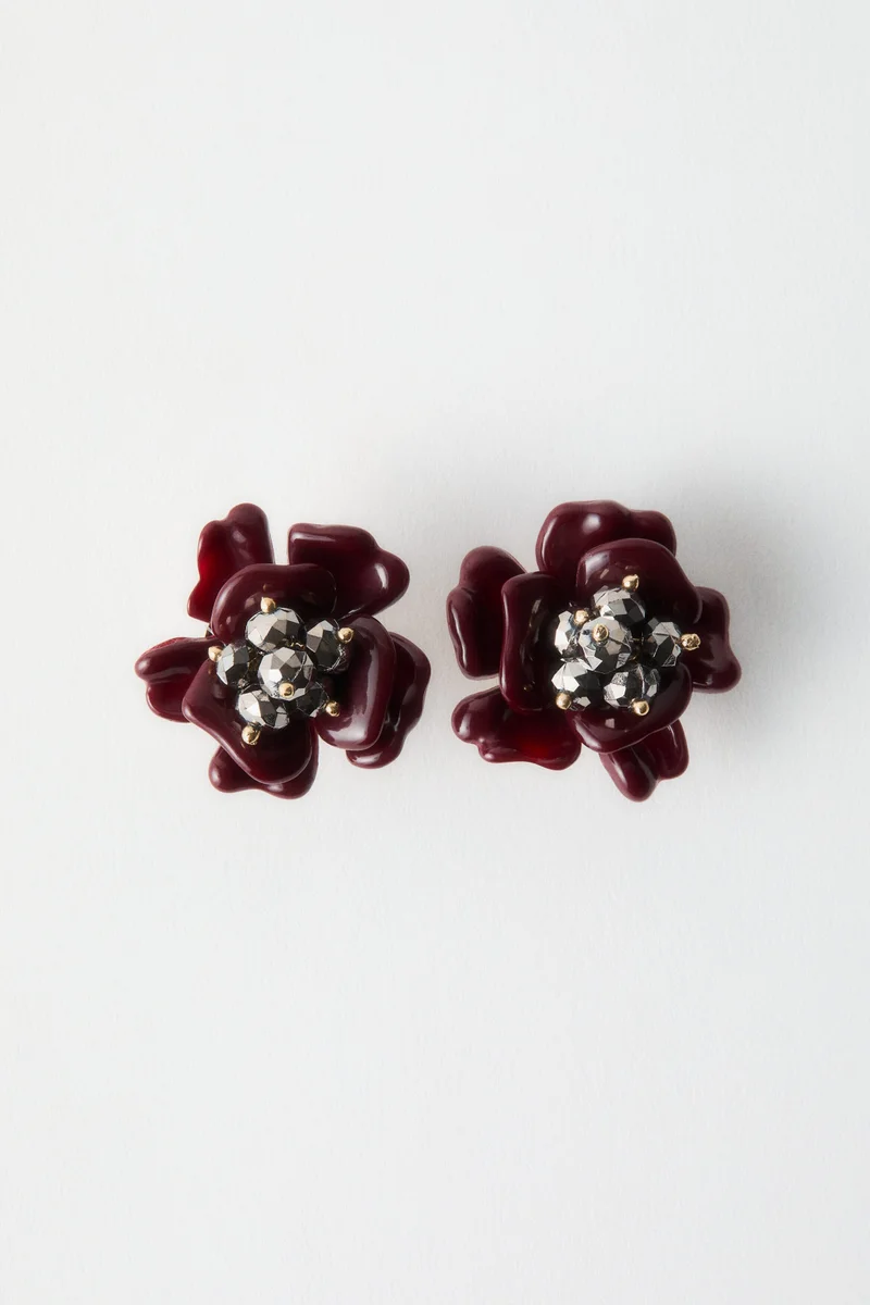 Flower-shaped earrings