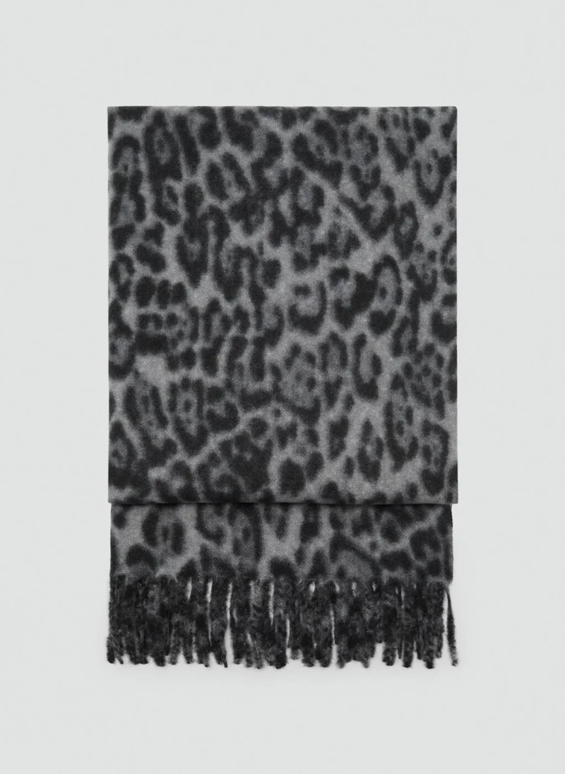 MANGO Leopard scarf with fringes