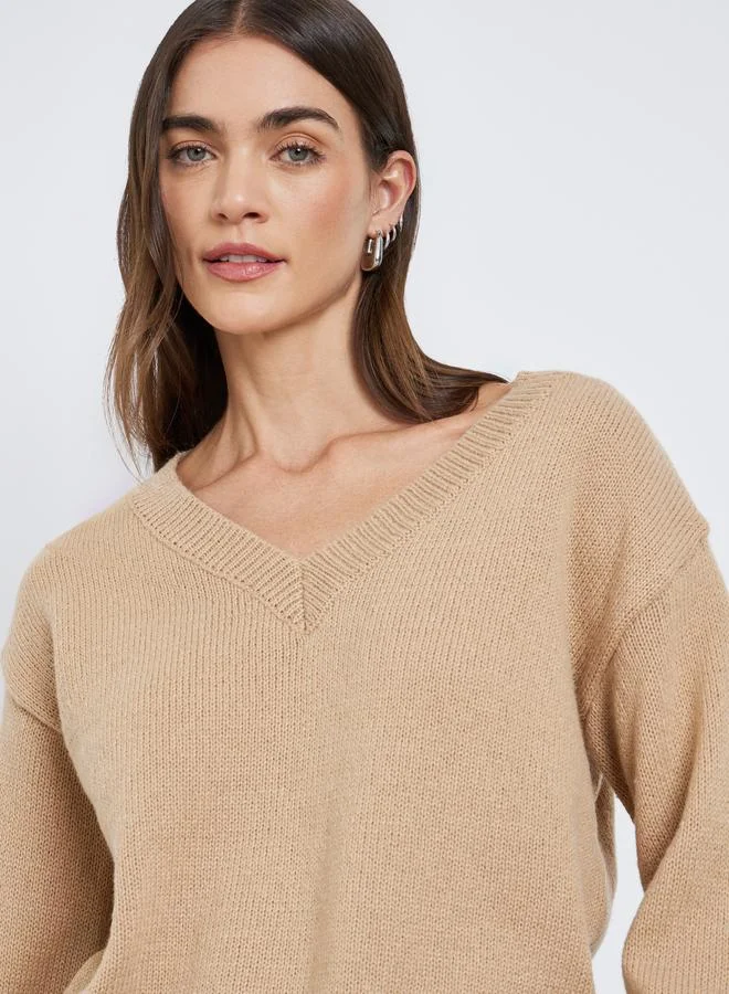 Styli Styli Beige V-Neck Knitted Sweater