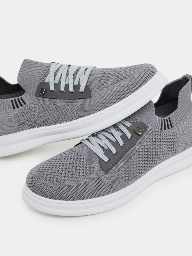 Styli  Lightweight Breathable Knit Lace-Up Sneakers for Men | Best Price UAE