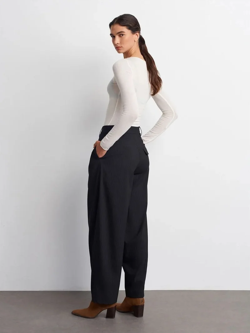 ديلفين DILVIN High-Waist Wide-Leg Pleated Trousers