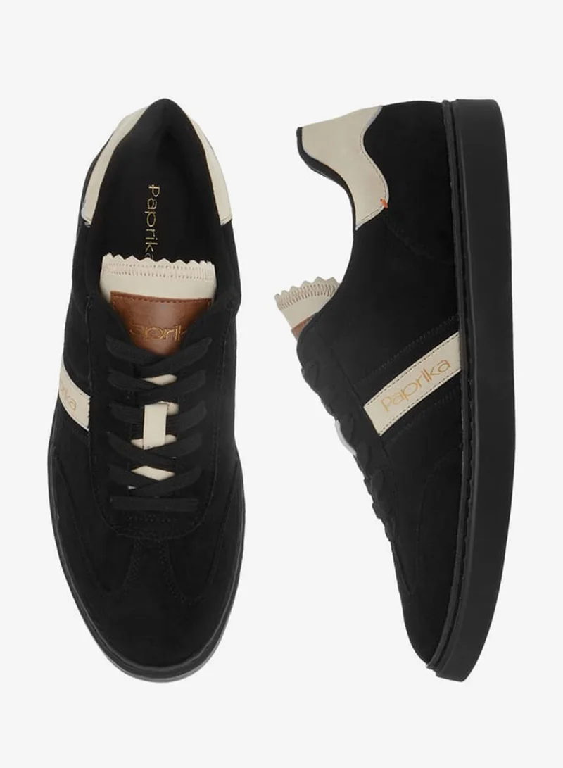 بابريكا سنيكرز نسائي بكاحل مزين بألواح وإغلاق برباط