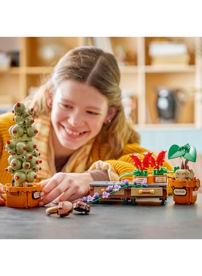 LEGO Harry Potter Hogwarts Herbology Plants Model Kit 76474 (Age 12+, 817 Pieces) - Image 5