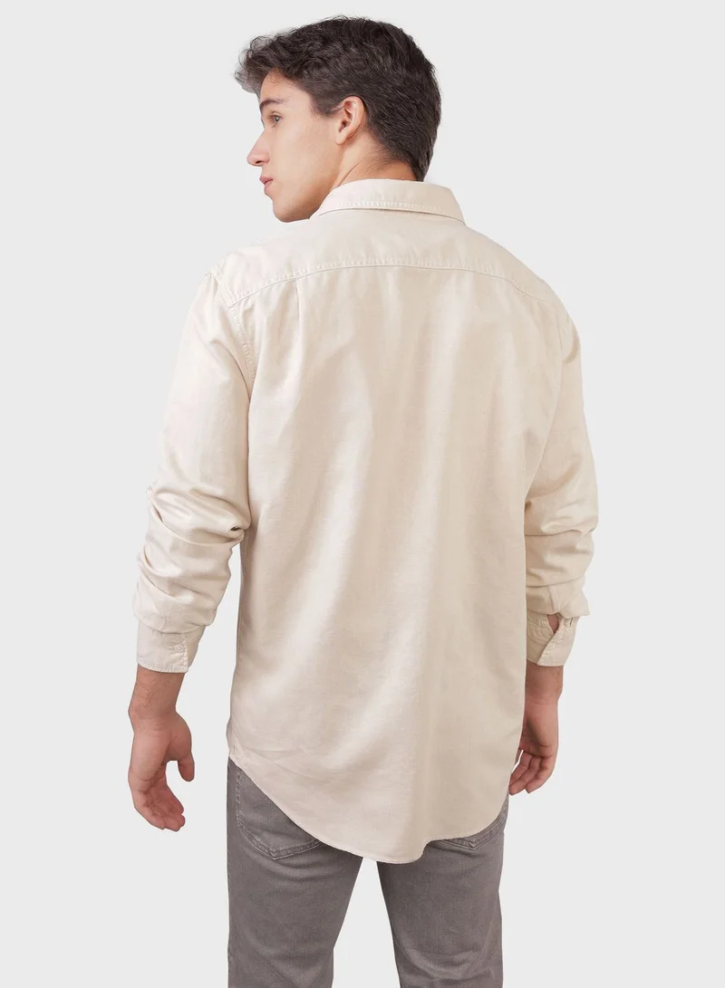 American Eagle Essential Button-Up Regular Fit Shirt
