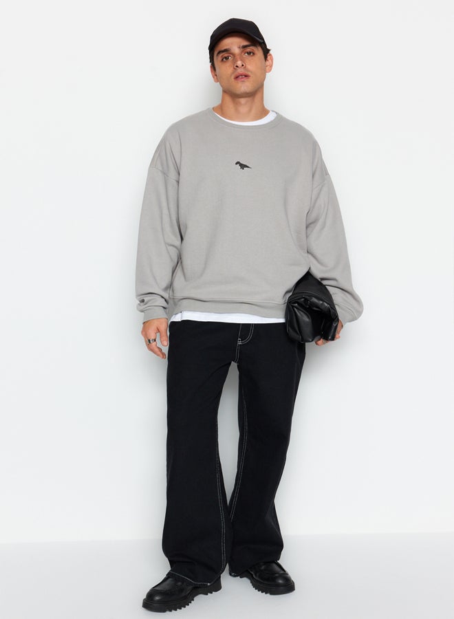 trendyol Grey Crew Neck Oversize/Wide Cut Fleece Inside/Warm Dinosaur Embroidery Sweatshirt - Image 2