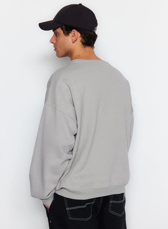 trendyol Grey Crew Neck Oversize/Wide Cut Fleece Inside/Warm Dinosaur Embroidery Sweatshirt - Image 5