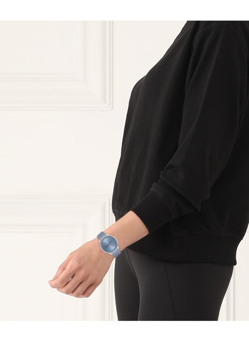 LACOSTE - ساعة نسائية دائرية أنالوج بعلبة زرقاء - 2001351 - Image 1