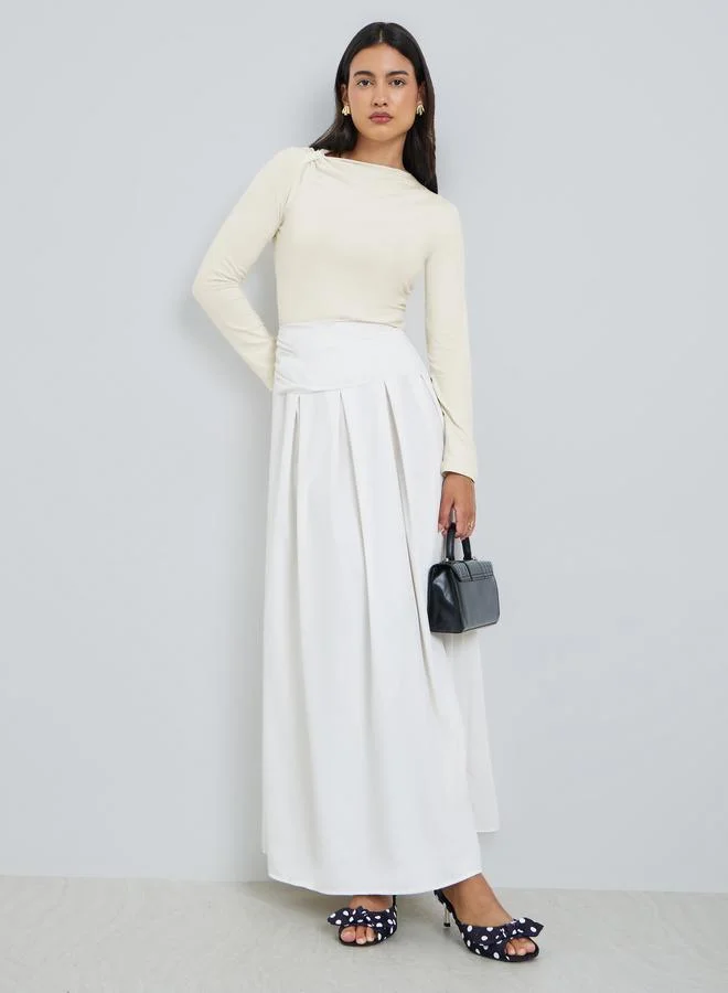 ستايلي Off White Wide Waistband Maxi Skirt