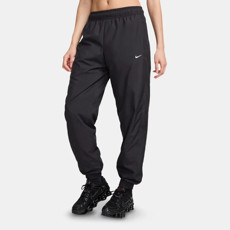 Nike black Women's Sportswear Classic Wovens Joggers for Women | Best Price UAE