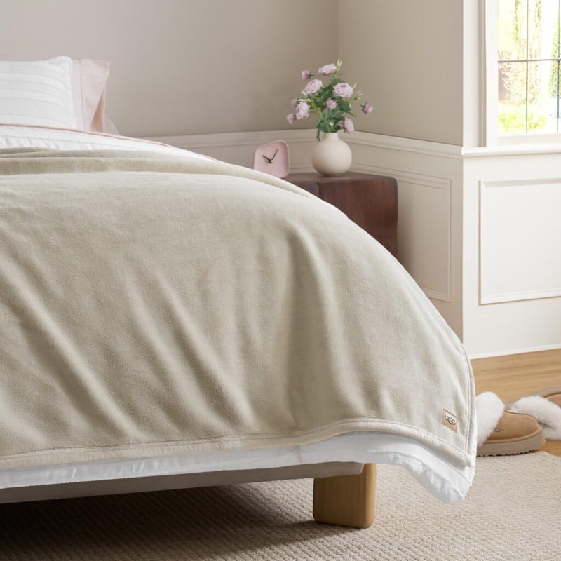 UGG Coco Fleece Blanket for Bed Queen Size â€“ Luxury Cozy Room Decor, Soft Warm Winter Bedding, Heavy Blanket & Queen Blanket for Bed, Gifts for Teens and Women â€“ Cream, Shoreline - Image 4