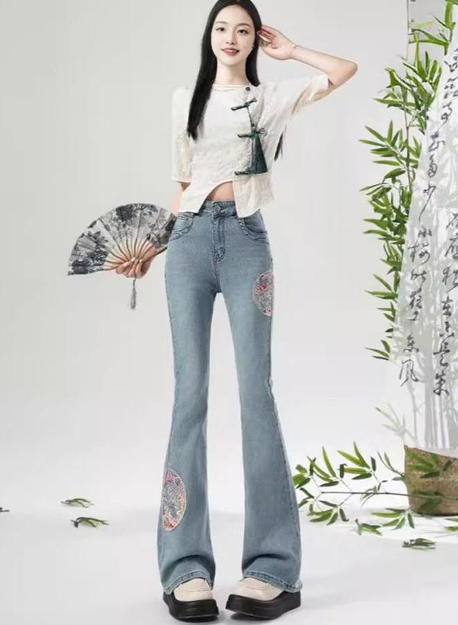 YUNIQEE Blue Flared High-Rise Embroidered Bootcut Jeans - Image 3
