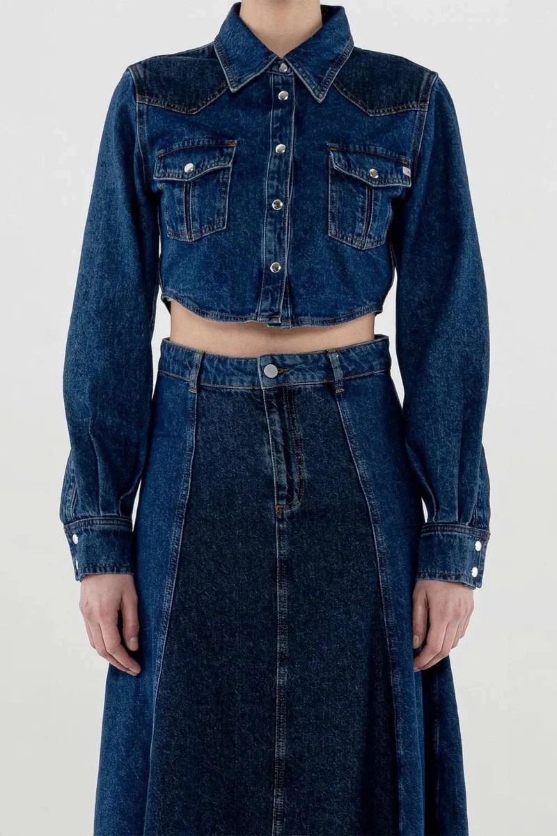 Ag Jeans Fitted Flared Medium-Wash Denim Dress Shirt