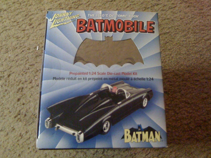 Johnny Lightning DC Comic Book 1960's Diecast 1/24 Batmobile Model - Image 5