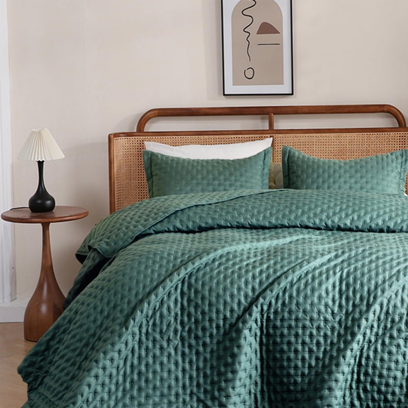 DOWNCOOL Green King Quilt Bedding Set 3 Pieces Soft Lightweight Bedspread Coverlet Ultrasonic Microfiber Quilt Set All Season King Size Quilt106x96  2 Pillow Shams20x362
