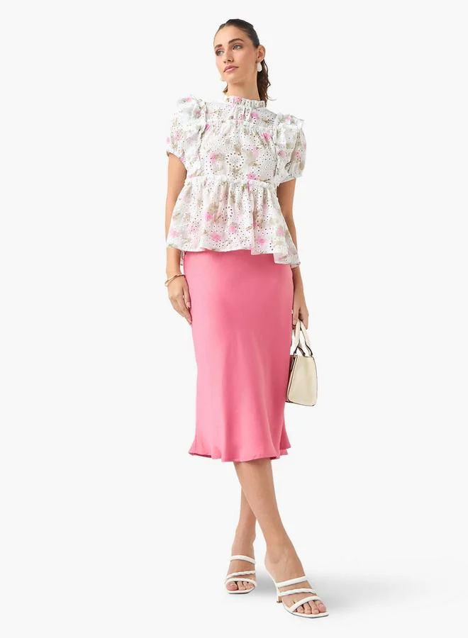 ايكونيك تنورة ميدي ساتان بقصة  مع سحاب