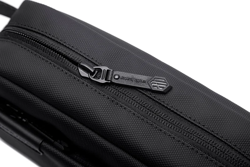 Arctic Hunter Black Unisex Handbag Durable Premium Water Resistant Carry All Bag with Pockets for Men in Daily Use, K00580, Black  | Best Price UAE