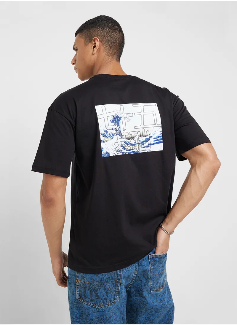سفنتي فايف Oversized Graphic T-Shirt