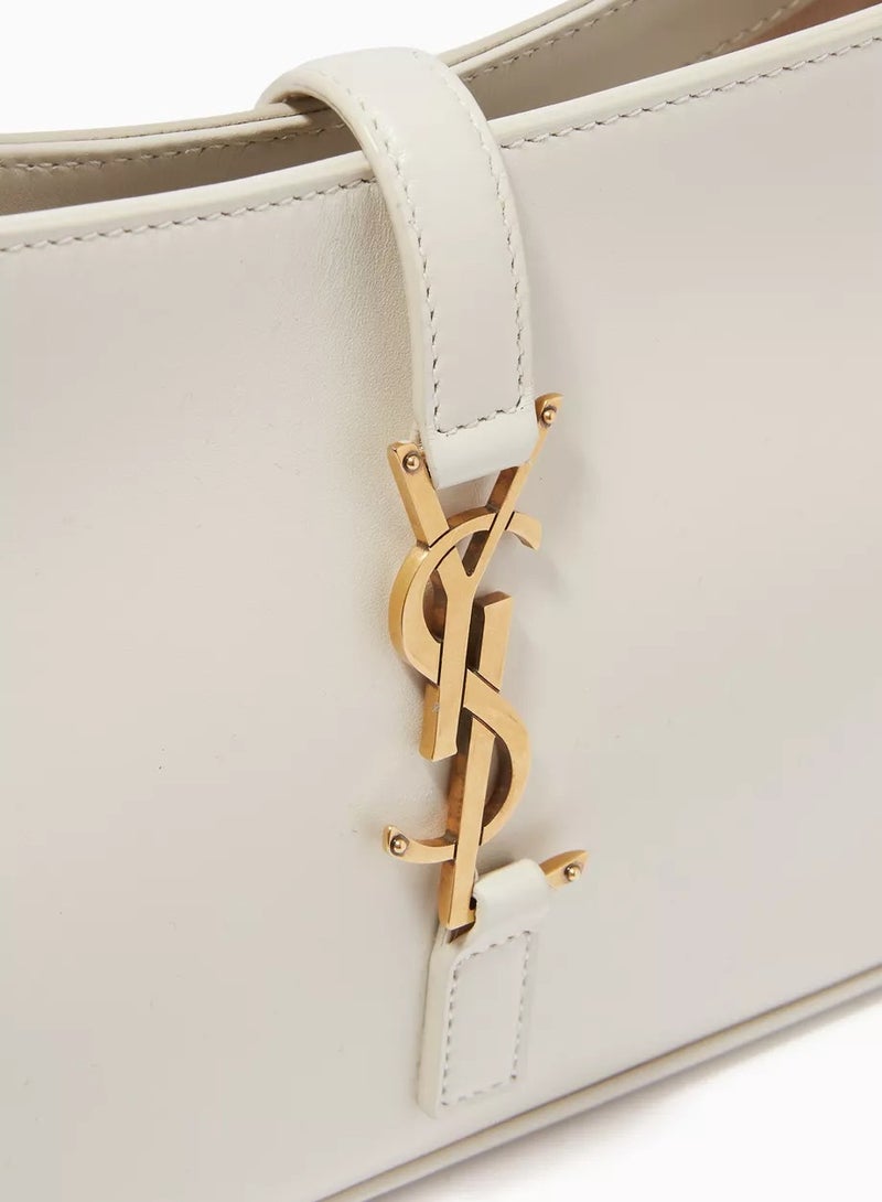 Yves Saint Laurent Le 5 À 7 Hobo Bag in Smooth Leather - Image 4