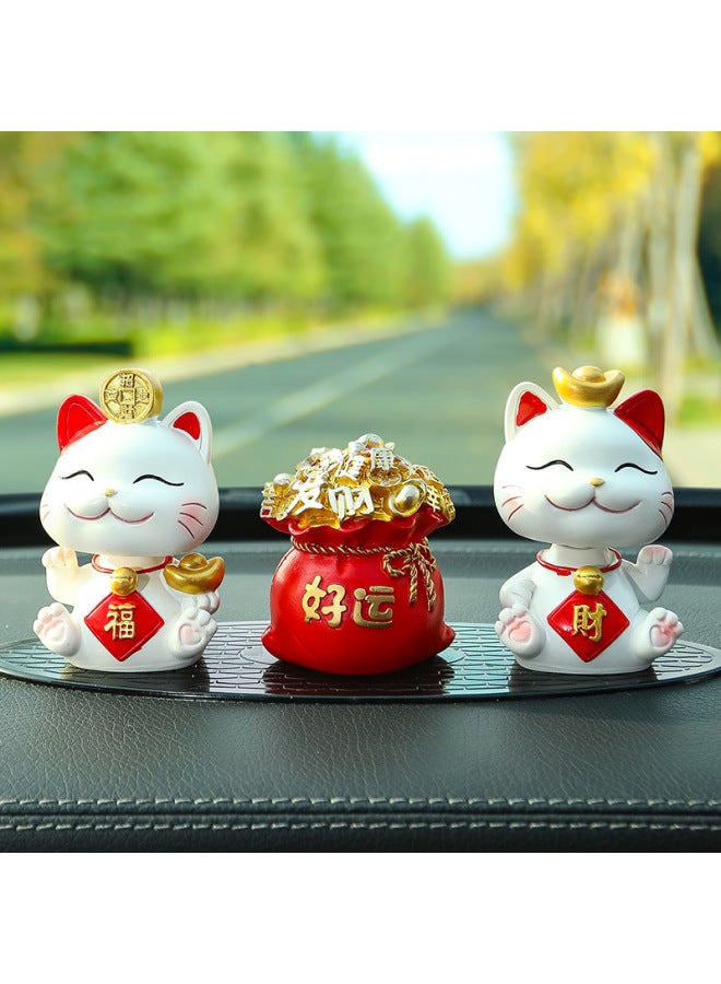Ruijie's Creative Lucky Cat Car Ornaments, Cute Cartoon Resin Car Interior Decorations