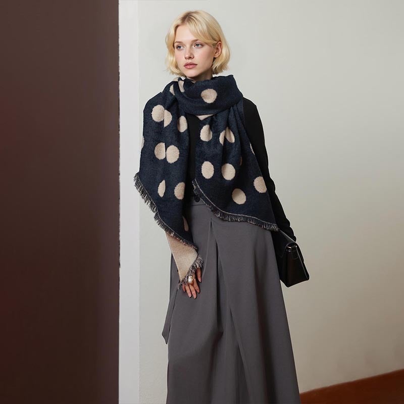 الشركة المصنعة Polka Dot تقليد الكشمير 2025 Tassel الشال شال كوري النسخة حلو الشال بالجملة - Image 4