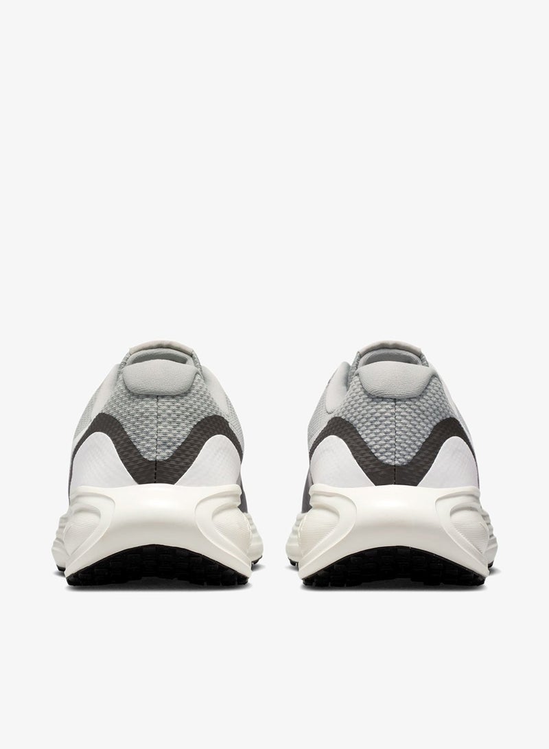 NIKE REVOLUTION 8 - Image 4