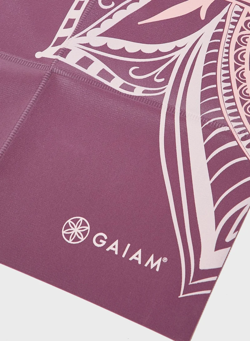 Gaiam 2Mm Foldable Cranberry Point Yoga Mat