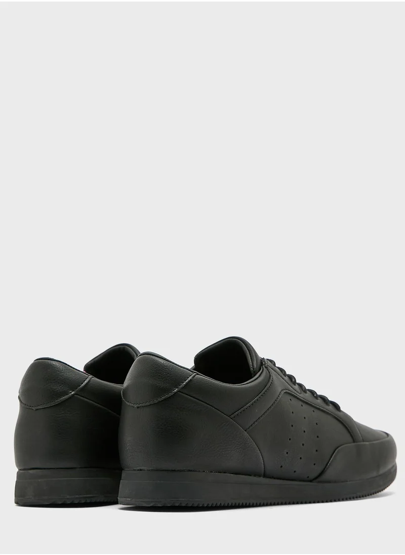 Robert Wood Sporty Casual Lace Up