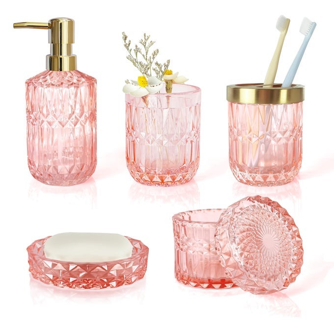 5PCS CLEAR GLASS BATHROOM ACCESSORIES SET CRYSTAL PINK BATH DECOR WITH SOAP DISPENSER TOOTHBRUSH HOLDER SET SOAP DISH TUMBLER QTIPS HOLDER MODERN DECOR FOR BATHROOM VINTAGE GIFT SET