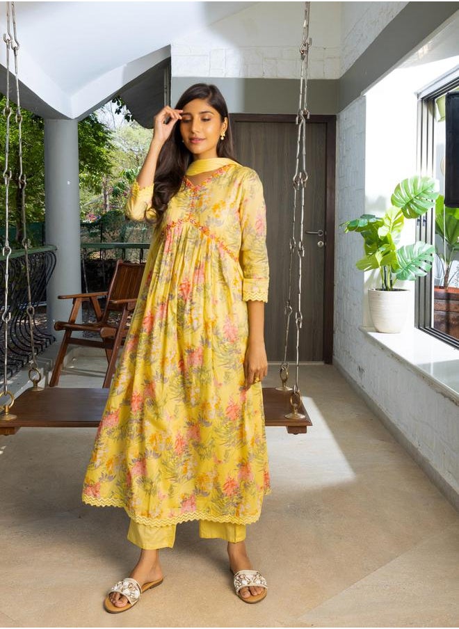 DW Floral Printed A-Line Kurta with Trousers and Dupatta Set by Styli  - Image 3