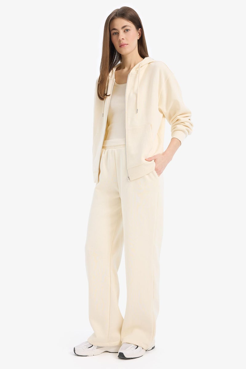 DeFacto Woman Straight Fit Elastic Waist High Waist Thick Basic Sweatpants - Image 2
