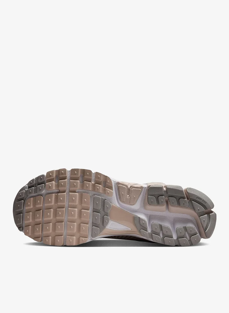 Nike Nike Zoom Vomero 5