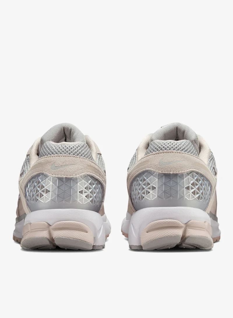 Nike Nike Zoom Vomero 5