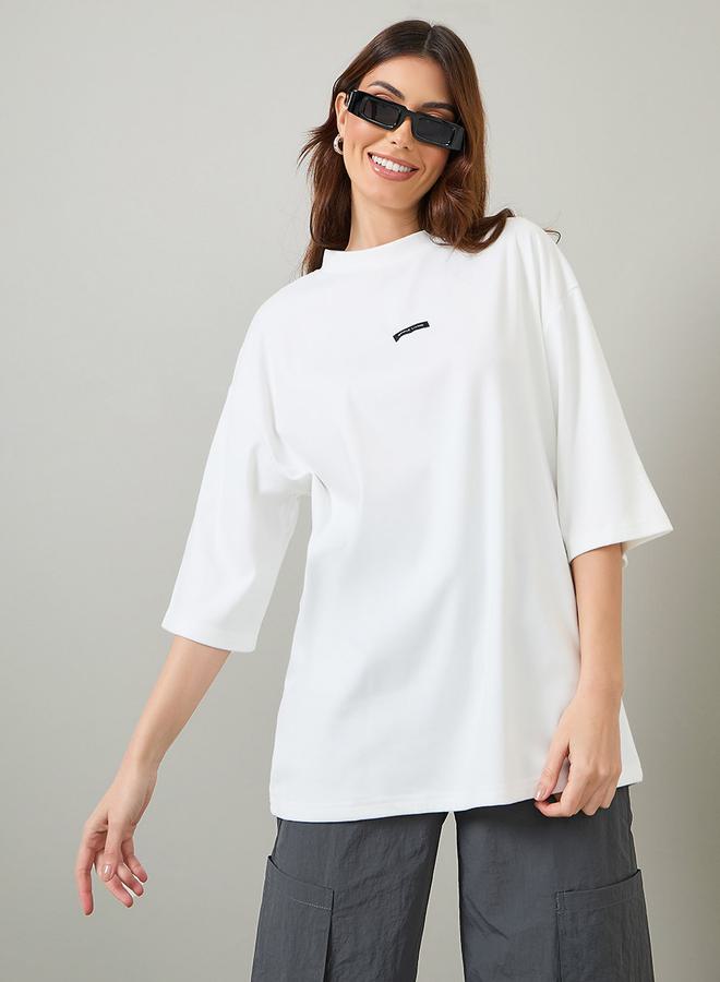 Styli Oversized Slogan Patch Detail Longline T-Shirt - Image 1